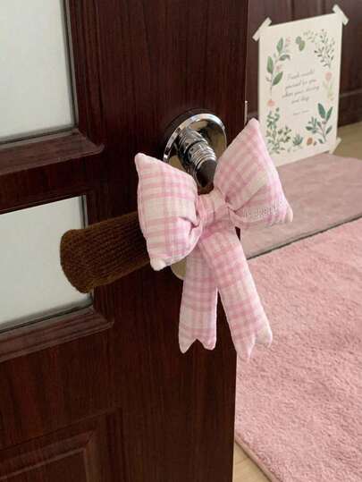 Joivida Cute Pink Door Handle Covers, Anti-Collision & Anti-Static Protection Sleeves For Bedroom Decor, Room Aesthetic Accessories, Left-Hand Opening Style, Soft Silicone Guard, Home Improvement, Modern Door Knob Covers, Women's Bedroom Decor, Cozy Room Setup