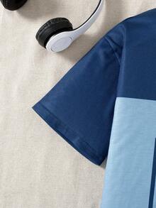 Casuvi Kids Fashionable Casual American College Style Contrast Color Patchwork Print Tween Boys T-Shirt, Oversized Deep And Light Blue Color Block, Big Letter C Print, Minimalist Loose Fit, New School Style, Suitable For Campus Life, Outdoor Play, Weekend Vacation And Leisure Boys Jersey Shirt And Pants - Blue - View 10