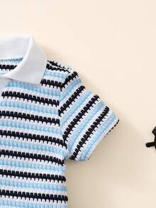 SHEIN Casuvi Kids 2件套男童条纹V领短袖上衣和无腰短裤套装，夏季 - 藍白色 - 查看 10