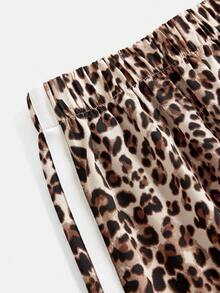 Girlism 少女蝴蝶印花T恤套装搭配豹纹阔腿裤，适合日常穿着、上学、外出就餐等场合。 - 卡其色 - 查看 5