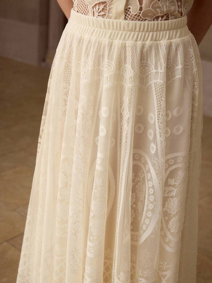 MOTF PREMIUM CHÂN VÁY XÙ LƯỚI HỌA TIẾT HOA THANH LỊCH DÀNH CHO NỮ MÙA NGHỈ MÁT - Màu be - Xem 2