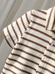 SHEIN 2pcs Young BoyTextured Stripe Knit Shirt And Shorts Set - Coffee Brown - View 3