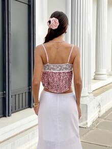 SHEIN Frenchy Áo hai dây ren đính sequin dáng casual mùa hè cho nữ, áo hai dây ren đính sequin màu hồng, áo ngắn cổ chữ V gợi cảm ôm sát, áo hai dây nhỏ kiểu dáng nghỉ hè, áo sequin, áo lấp lánh, áo thêu sequin, áo màu hồng, áo mùa hè nhẹ nhàng sang trọng thanh lịch cho nữ, áo nghỉ hè, áo đi nghỉ mát cho nữ, áo kiểu thanh lịch cho nữ, áo phù dâu, áo dự tiệc. - Màu Hồng baby - Xem 2