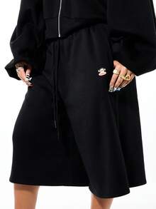 SUMWON X PAUL FRANK SUMWON WOMEN 女士印花宽松阔腿七分裤，带抽绳腰带和猴心标志设计 - 黑色 - 查看 2