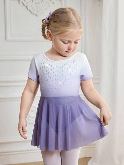 SHEIN 女童白色紫色渐变短袖针织连衣裙，面料柔软有弹性，适合8-12岁女孩，适合芭蕾舞、体操、日常穿着、外出、派对和各种活动。