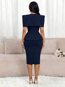 SHEIN Lady Bộ đồ công sở nữ gồm áo cổ tròn cài cúc đơn và chân váy, thích hợp mặc đi làm (2 món). - Màu xanh hải quân - Xem 2