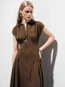 Ciel Poise 通勤设计感，拉链装饰设计时尚简约大方优雅收腰女式长裙 - 棕色 - 查看 5