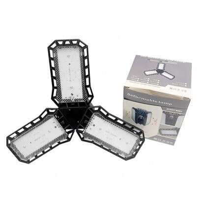 1 đèn LED chiếu sáng nhà kho và xưởng, kiểu dáng 3 cánh, chuẩn E27, độ sáng cao, góc chiếu điều chỉnh được.