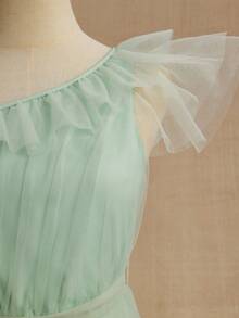 优雅飘逸的单肩荷叶边领口荷叶边袖子收腰连衣裙，纯色，适合婚礼、正式场合、派对、演出、生日等各种场合，四季皆宜。优雅绿色连衣裙，少女浅绿色连衣裙，少女荷叶边袖连衣裙，浅绿色伴娘礼服，单肩连衣裙，伴娘礼服，夏季优雅女士连衣裙，女士春季连衣裙 - 綠色 - 查看 4