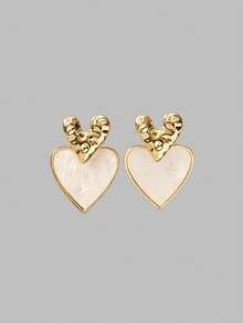 Ontre Love Stud Earrings - streamer white - View 4