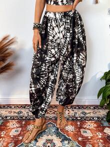 Fembélia Women's All-Over Print Pleated Casual Versatile Daily Wear Lantern Pants - Black and White - View 4