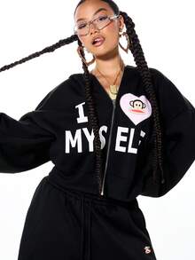 SUMWON X PAUL FRANK SUMWON WOMEN 女士宽松短款拉链连帽衫，饰有猴子爱心印花和“Myself”图案文字设计，黑色长袖休闲连帽衫 - 黑色 - 查看 6