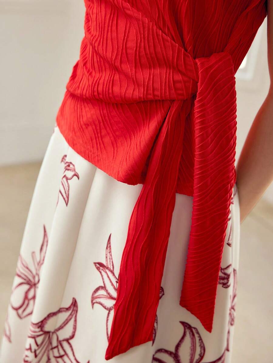 MOTF PREMIUM WOMEN'S TEXTURED KNIT TIE-FRONT T-SHIRT, SPRING/SUMMER - Red - View 2