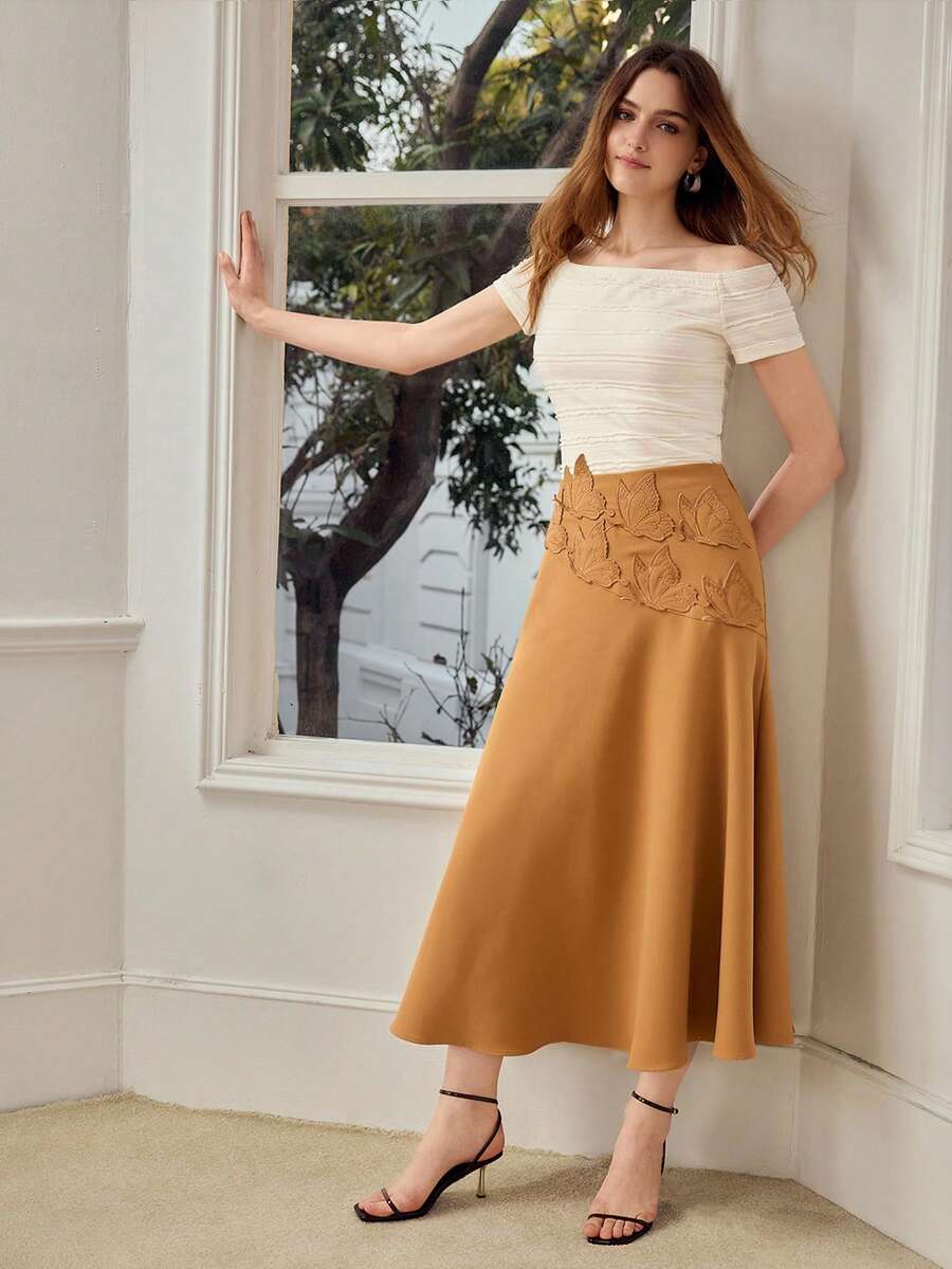 MOTF PREMIUM WOMEN'S ROMANTIC BUTTERFLY EMBROIDERED SKIRT, SPRING/SUMMER - Yellow - View 1