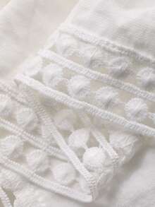 DAZY Conjunto Casual de Verão para Mulheres, Elegante Blusa com Recorte de Renda e Decote Redondo e Saia Evasê em Conjunto de 2 Peças, Conjunto de Loungewear e Shorts para Mulheres - Branco - Visão 7