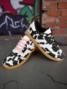 TENIS CASUALES CON ESTAMPADO DE VAQUITA PARA MUJER - Blanco y Negro - Ver 7