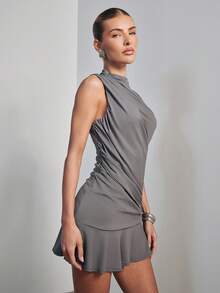 Hauture 女士低腰针织连衣裙，饰有五金配件和斜领设计，性感职业装 - 深灰色 - 查看 5