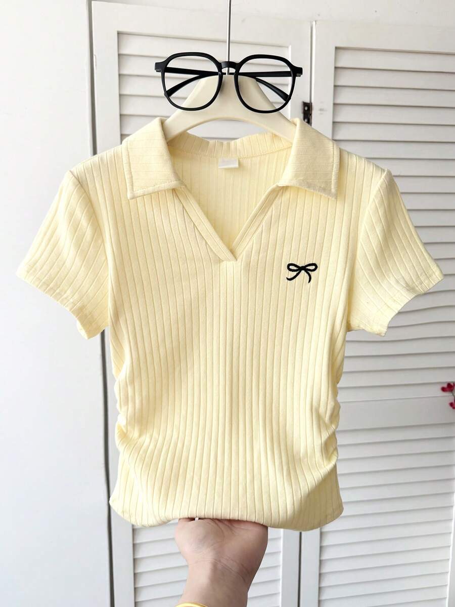 Tween女孩春夏純色休閒優雅蝴蝶結刺繡 Polo 小V領修身側抓皺短袖短版舒適彈性羅紋針織 T-shirt Polo 衫 白色 - 芥末黃 - 查看 1