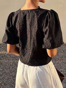 DAZY 纹理刺绣提花面料短款系带蝴蝶袖优雅夏季女式衬衫 - 黑色 - 查看 2