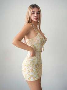 Vestido mini ajustado sin mangas con escote en V con estampado floral amarillo y de limón, adecuado para vacaciones de verano - Rosa - Ver 6