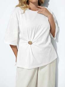 Maija Áo thun nữ cỡ lớn 2026 tay ngắn cổ tròn màu trắng, khóa kim loại phối màu tương phản, thiết kế bất đối xứng, phong cách giản dị thanh lịch, phù hợp cho đi làm thành phố, Ngày Nhà giáo, khu nghỉ dưỡng thành thị, lễ hội âm nhạc trên đảo, trang phục thường ngày cơ bản, Ngày Thánh Patrick, Lễ Phục sinh, Áo hè dự tiệc, Áo đi biển, Kỳ nghỉ hè, Áo tốt nghiệp, Áo kiểu thường ngày cho nữ, Áo mùa hè, Áo thun oversized nữ, Áo thun trắng có họa tiết, Áo kiểu mới nhất cho nữ - trắng - Xem 5