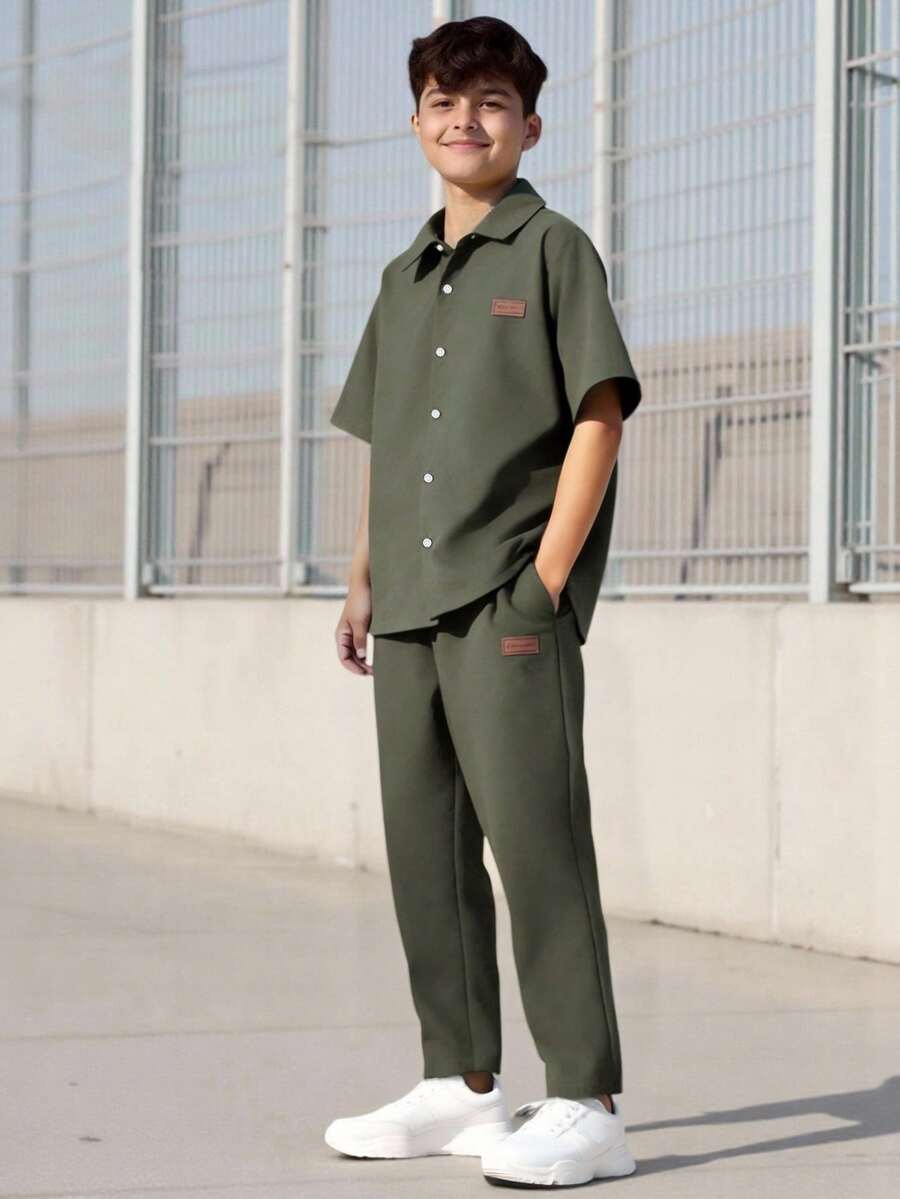 Vacaura 两件套青少年夏季套装，包括纽扣衬衫和宽松长裤，休闲日常穿着套装 - 軍綠色 - 查看 1