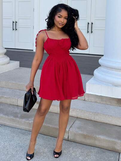 Alexandranx 紅色約會夜蝴蝶結細肩帶連衣裙