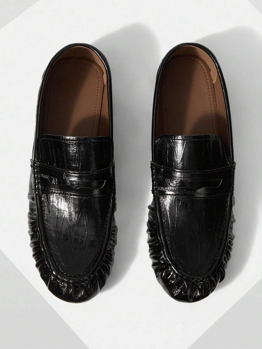 Mnmlis 英伦复古乐福鞋 女士套脚鞋 老钱风格 褶皱低跟女鞋 - 黑色 - 查看 1