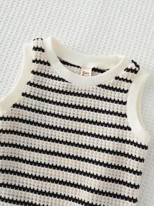 Cozy Pixies Baby Girl Black & White Striped Sleeveless Vest And Elastic Waist Shorts 2 Pieces Set - Black and White - View 6