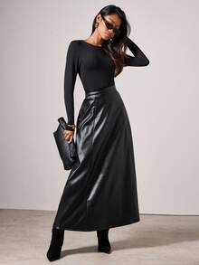 SHEIN PETITE CURVE 新款加大码女式小码黑色高腰PU半身裙，适合通勤，高腰设计让您看起来更苗条，腿部更修长，适合娇小身材的女性。适合所有季节和场合。 - 黑色 - 查看 7