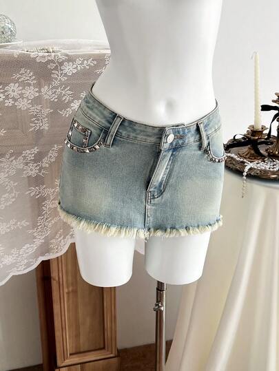 Elamini Women's Casual Washed Denim Shorts With Rivet Decor, Summer