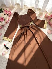 GlowEve 棕色方领编织腰带裹身优雅连衣裙，女士款 - 棕色 - 查看 2