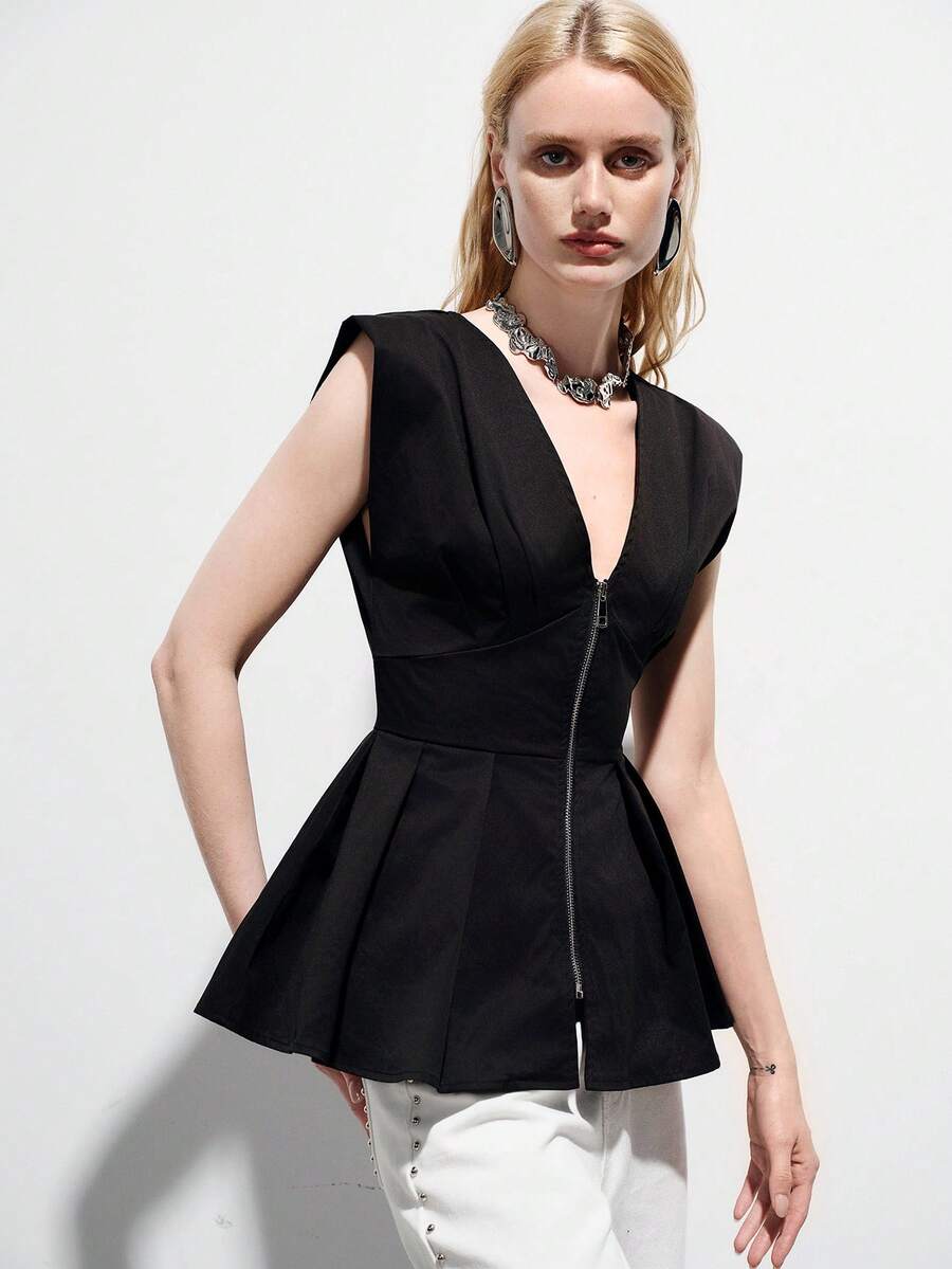 Aveloria Modichic 高品质弹力斜纹面料，经典黑色，前卫现代风格，拉链设计，肩垫元素，修身显瘦，伞裙廓形，面料挺括有型。适合通勤、时装秀、都市夜生活、音乐节、晚宴、街拍以及各种展现个性的场合。小众修身设计，无袖收腰，轻盈成熟风格的深V领上衣外套。 - 黑色 - 查看 1