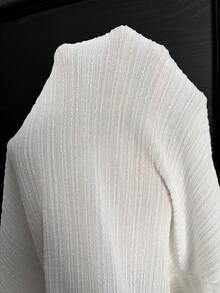 EgrlEra 女士时尚白色深V领镂空边饰短袖T恤 - 白色 - 查看 7