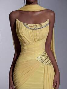 Elitara Elegant Minimalist High-Stretch Mesh Strapless Asymmetric Ruched Luxurious 3D Rhinestone Mermaid Draped Flounce(Detachable Halter)Formal Evening Gown - Light Yellow - View 8