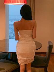 DAZY 女士纯色褶皱修身吊带迷你连衣裙，返校季夏季连衣裙 - 白色 - 查看 6