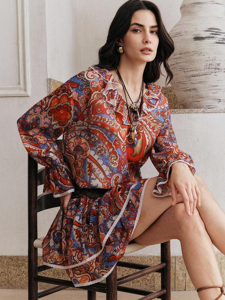 Women's New V-Neck Patchwork Lace Dress, Loose Waist Guava Flower Vacation Bohemian Casual Chiffon Dress, Paired With Western Style Retro Distressed Rivet Belt Summer Long Sleeve Dress Paisley Print Dress Boho Dress For Women