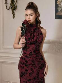 SHEIN MOD Áo kiểu nữ không tay, ôm dáng, thanh lịch, cổ đứng, xếp ly hình bướm, thắt nơ, màu mơ, thích hợp mặc mùa thu, áo công sở, áo dự tiệc, áo chuyên nghiệp, trang phục mùa thu. - Màu Đỏ Sâu - Xem 2