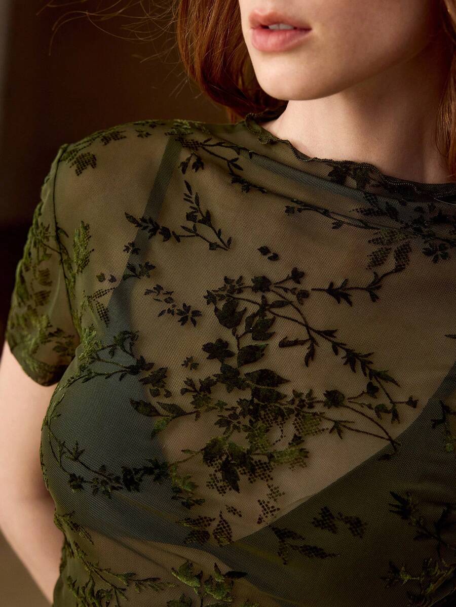 MOTF PREMIUM SUMMER LACE SEXY SHEER FITTED RUCHED CROPPED TOP FOR WOMEN - Green - View 1