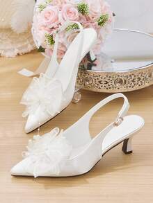 CUCCOO HITCHD 女士鞋履春秋季爆款蝴蝶结贴花露跟可调节尖头细高跟中跟鞋派对外套 - 白色 - 查看 1