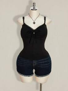 SHEIN ICON 大码女式蕾丝拼接褶皱扭结设计休闲百搭约会之夜吊带背心 - 黑色 - 查看 3