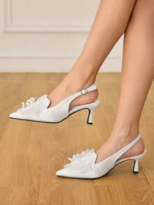CUCCOO HITCHD 女士鞋履春秋季爆款蝴蝶结贴花露跟可调节尖头细高跟中跟鞋派对外套 - 白色 - 查看 4