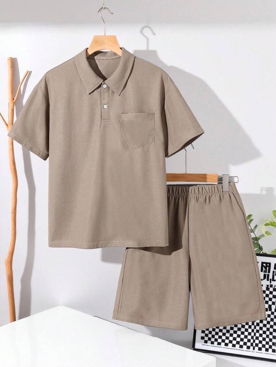 SHEIN Vacaura Teen Boy Solid Color Pocket Polo Collar Short Sleeve Top And Elastic Waist Shorts Casual Daily Holiday Outfit