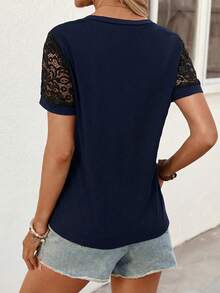 SHEIN LUNE 女士V领蕾丝休闲百搭日常短袖T恤 - 藏蓝色 - 查看 2