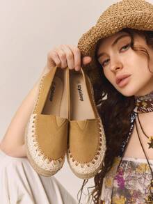 Styleloop Zapatos de mujer de ante bordados con estilo retro - Camel - Ver 2