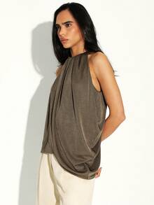 KSTM Áo kiểu yếm cổ yếm bất đối xứng với chi tiết xếp ly và cài nút phía sau. - màu xanh lá - Xem 5