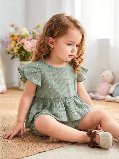 SHEIN 两件套女婴圆领短袖按扣背心上衣+松紧腰短裤，绿色休闲可爱波点印花，100%纯棉材质，适合夏季外出、居家穿着、旅行和度假。