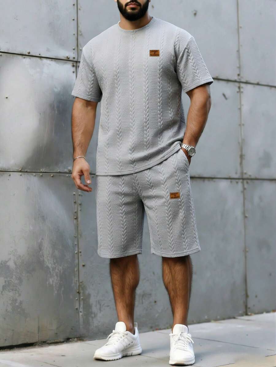 DRIVNCORE 男士大码夏季休闲纯色纹理T恤和短裤套装，舒适服装 - 灰色 - 查看 1