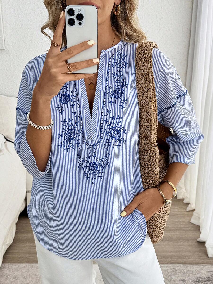 Louniche 标准尺码女士春夏翻领条纹刺绣落肩休闲度假衬衫 - 藍白色 - 查看 1
