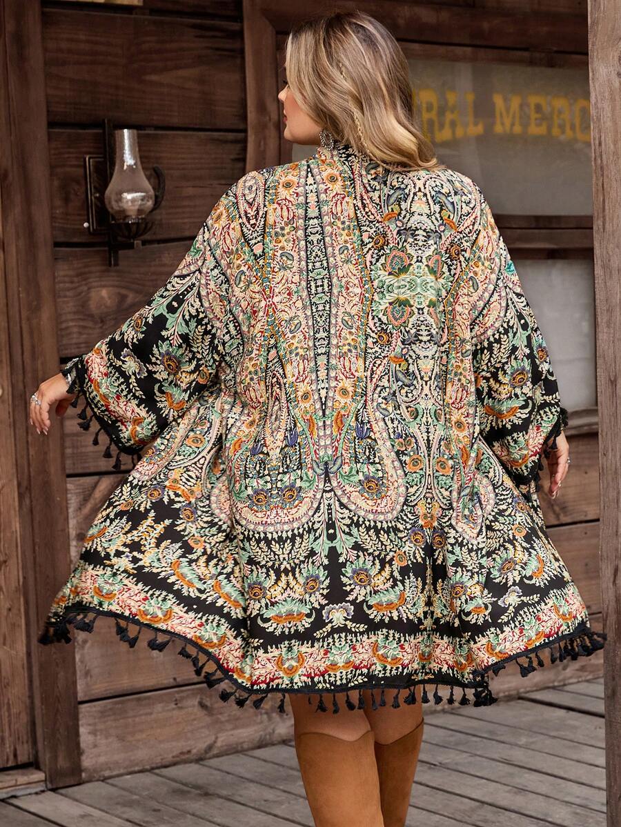 SHEIN CURVE+ Curve 尺码 US22 音乐节、海滨度假、波西米亚风印花流苏下摆和服,适合旅行、机场、郊游、乡村、返校、假日等各种场合,优雅休闲,度假风,波西米亚风和服,夏季印花和服,嬉皮波西米亚风和服 - 彩色 - 查看 1